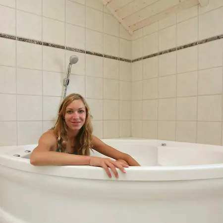 Three-bedroom In Vaeggerlose 11
